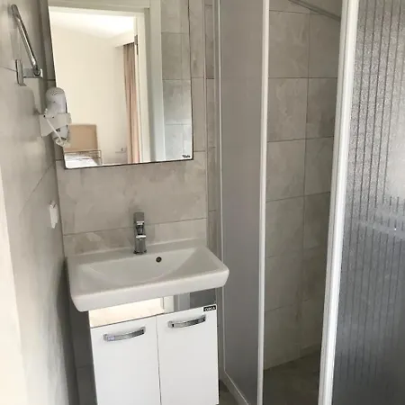 شقق كان تورونشْ